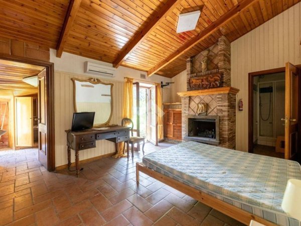 casa indipendente in vendita ad Anguillara Sabazia