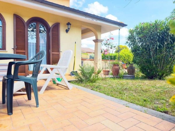 appartamento in vendita ad Anguillara Sabazia