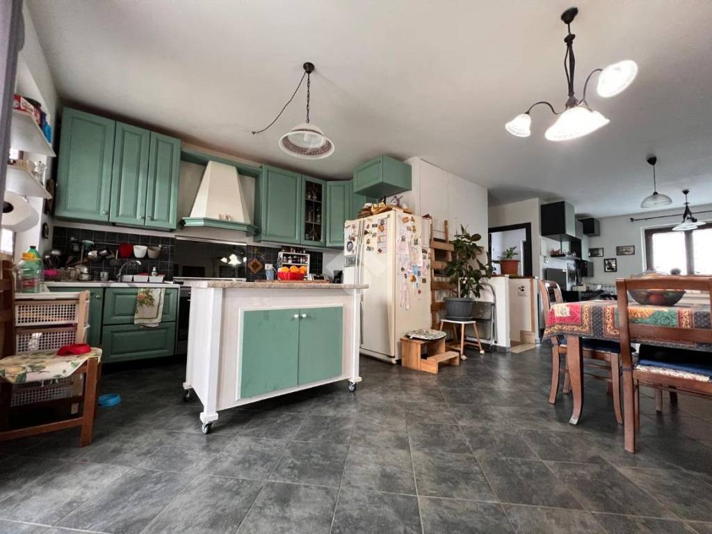 casa indipendente in vendita ad Anguillara Sabazia