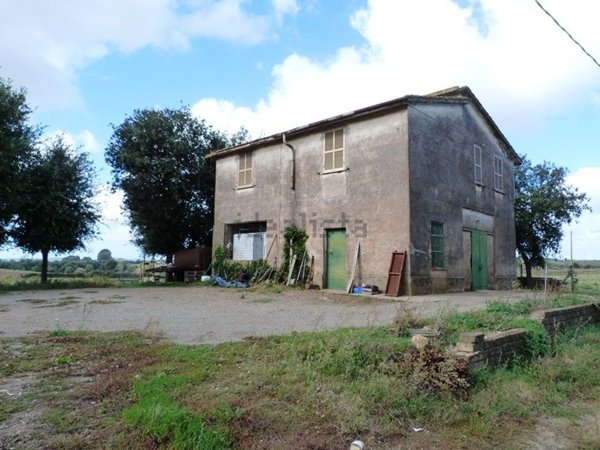 appartamento in vendita ad Anguillara Sabazia