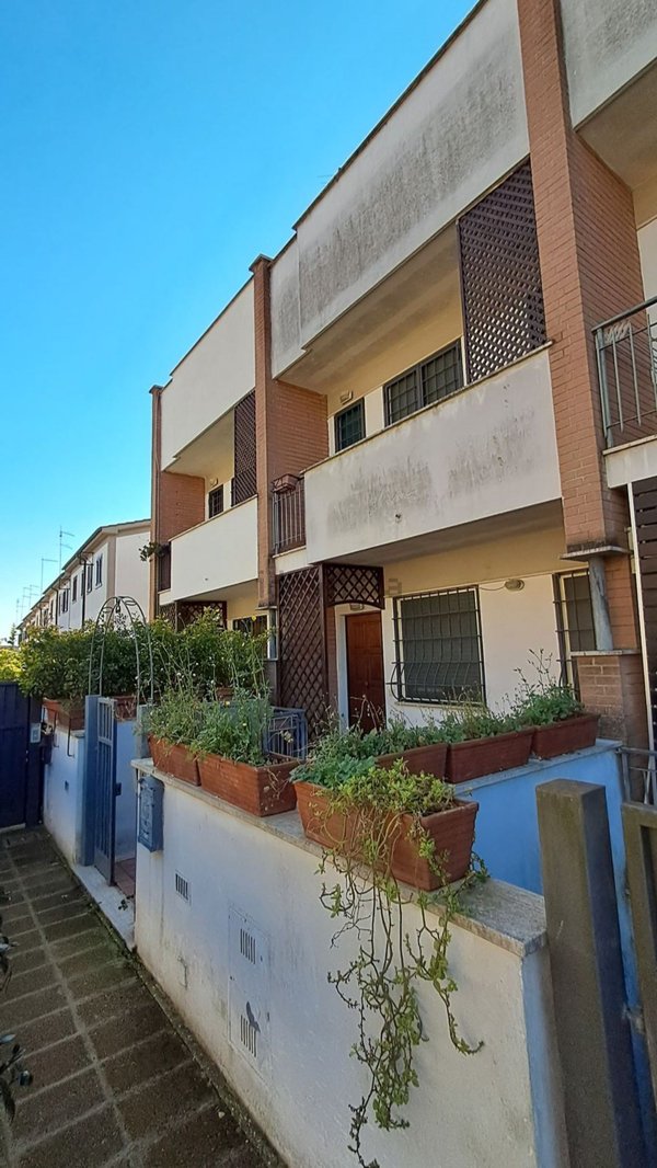 appartamento in vendita ad Anguillara Sabazia
