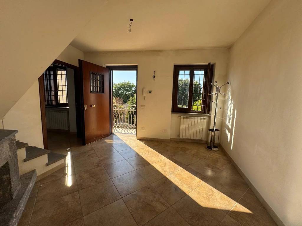 appartamento in vendita ad Anguillara Sabazia