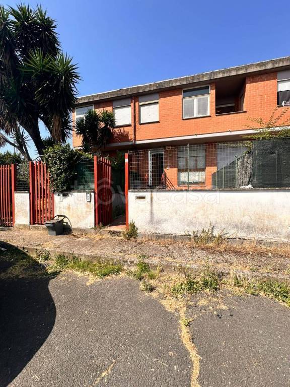casa indipendente in vendita ad Anguillara Sabazia