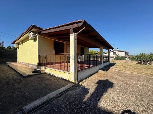 casa indipendente in vendita ad Anguillara Sabazia