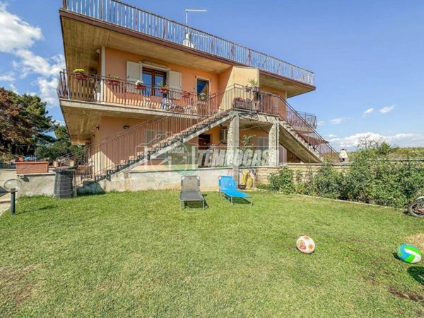 appartamento in vendita ad Anguillara Sabazia