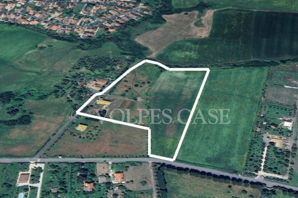 casa indipendente in vendita ad Anguillara Sabazia in zona Ponton dell'Elce