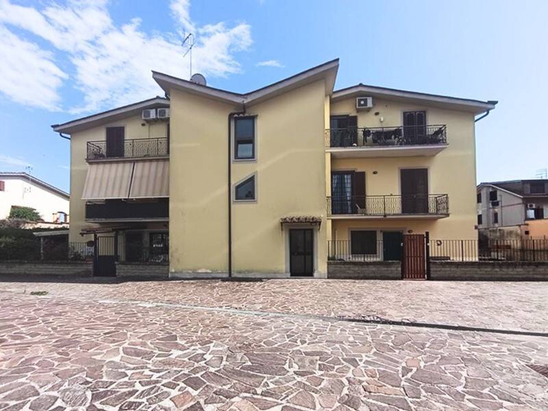 appartamento in vendita ad Anguillara Sabazia