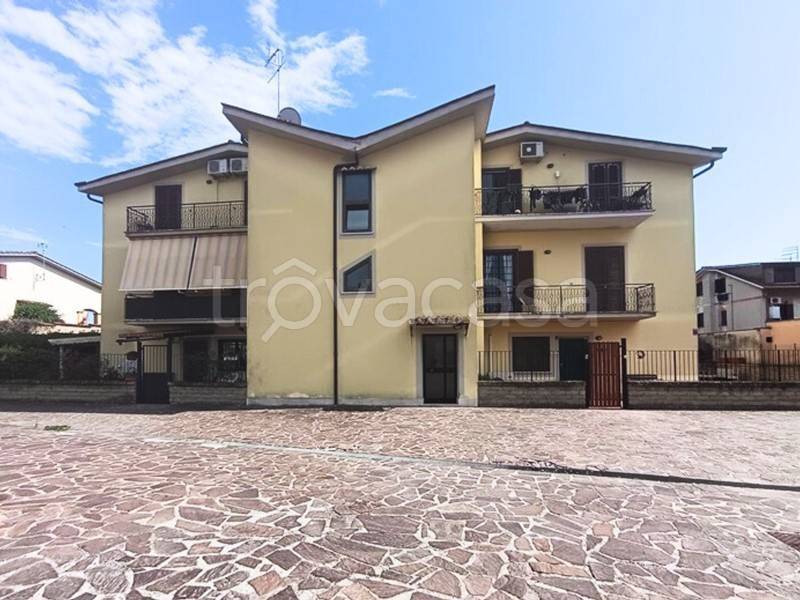 appartamento in vendita ad Anguillara Sabazia