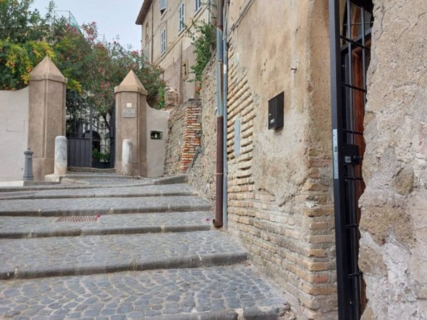 appartamento in vendita ad Anguillara Sabazia