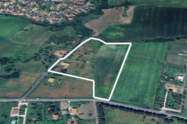 casa indipendente in vendita ad Anguillara Sabazia in zona Ponton dell'Elce