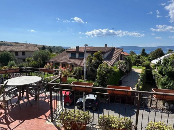 appartamento in vendita ad Anguillara Sabazia