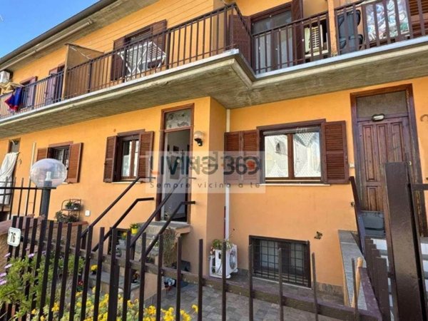 esavano in vendita ad Anguillara Sabazia