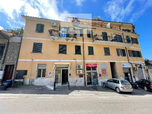 appartamento in vendita ad Anguillara Sabazia