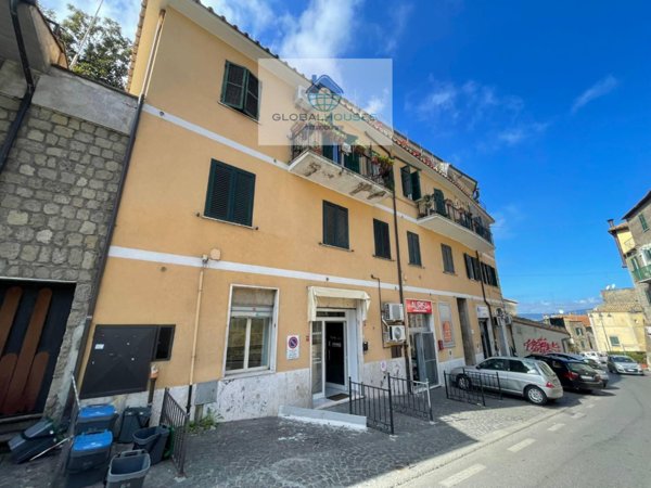 appartamento in vendita ad Anguillara Sabazia