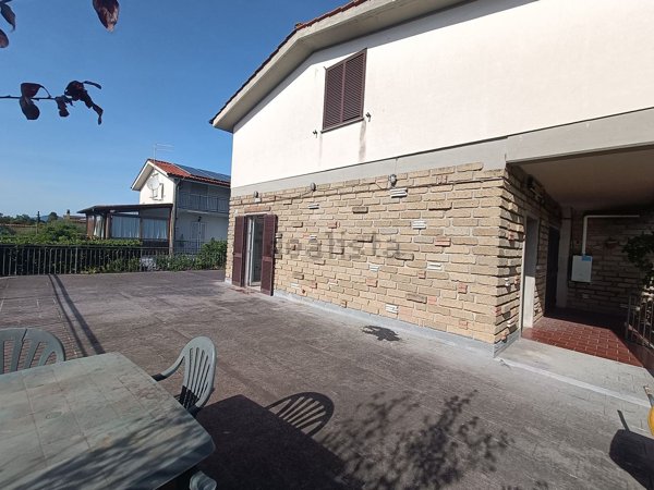 casa indipendente in vendita ad Anguillara Sabazia