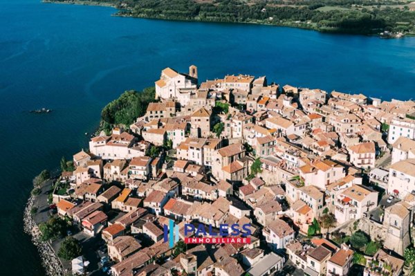 appartamento in vendita ad Anguillara Sabazia