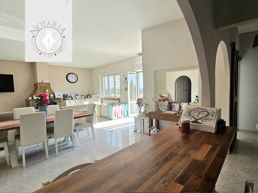 casa indipendente in vendita ad Anguillara Sabazia