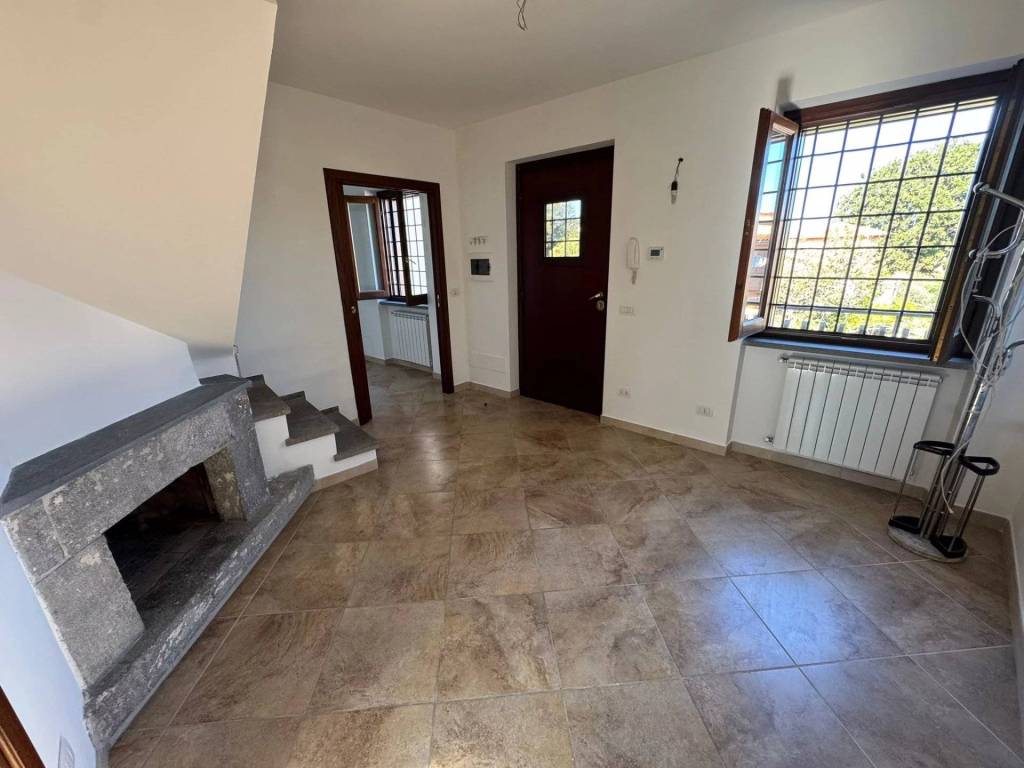 appartamento in vendita ad Anguillara Sabazia