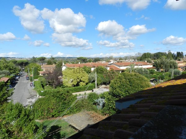 appartamento in vendita ad Anguillara Sabazia