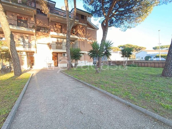 appartamento in vendita ad Anguillara Sabazia