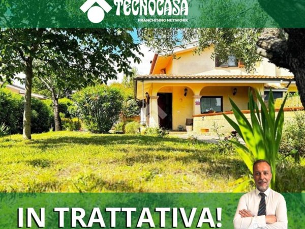 casa indipendente in vendita ad Anguillara Sabazia