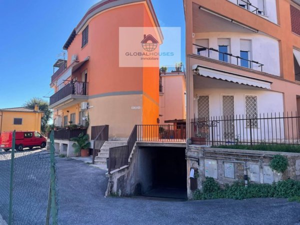 appartamento in vendita ad Anguillara Sabazia