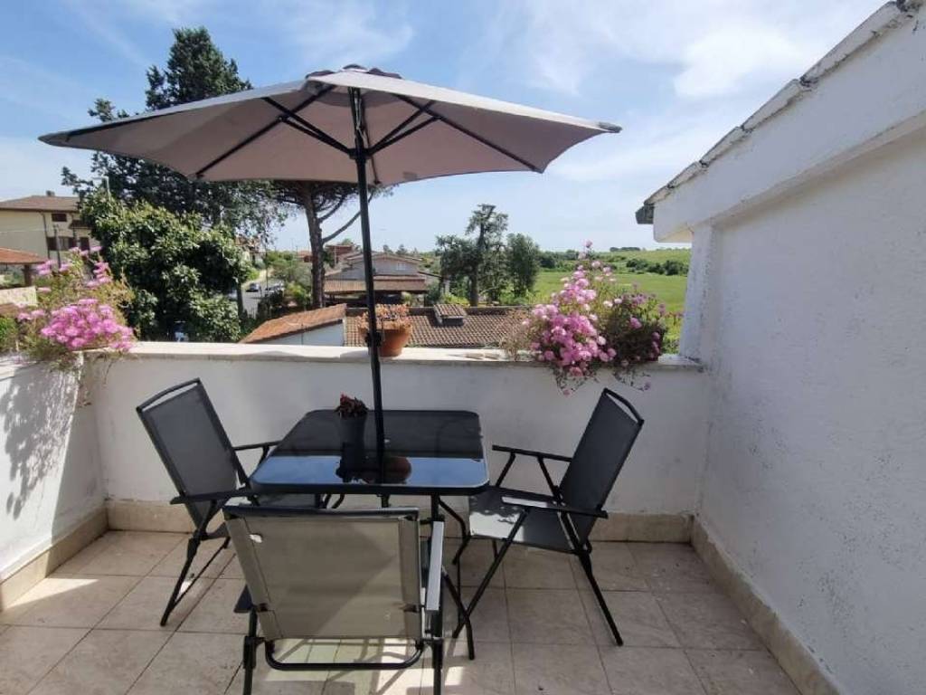 appartamento in vendita ad Anguillara Sabazia