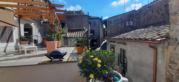 appartamento in vendita ad Anguillara Sabazia