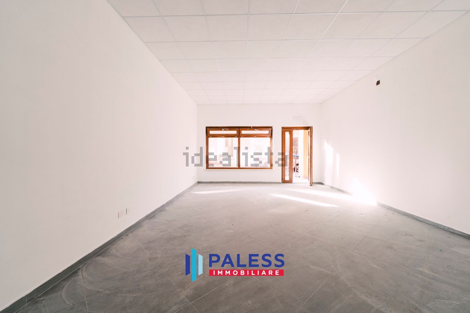 locale commerciale in vendita ad Anguillara Sabazia