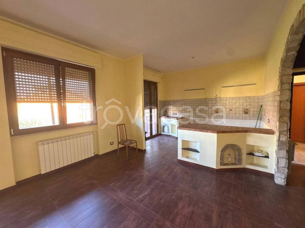 appartamento in vendita ad Anguillara Sabazia