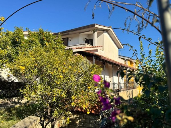 appartamento in vendita ad Anguillara Sabazia