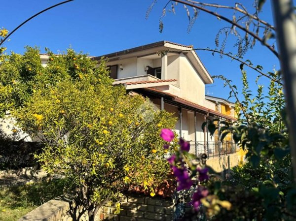 appartamento in vendita ad Anguillara Sabazia