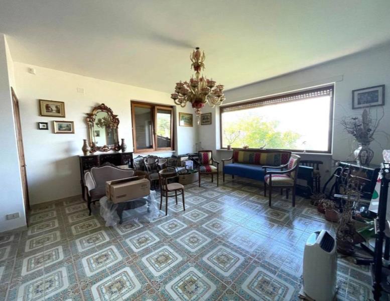 casa indipendente in vendita ad Anguillara Sabazia