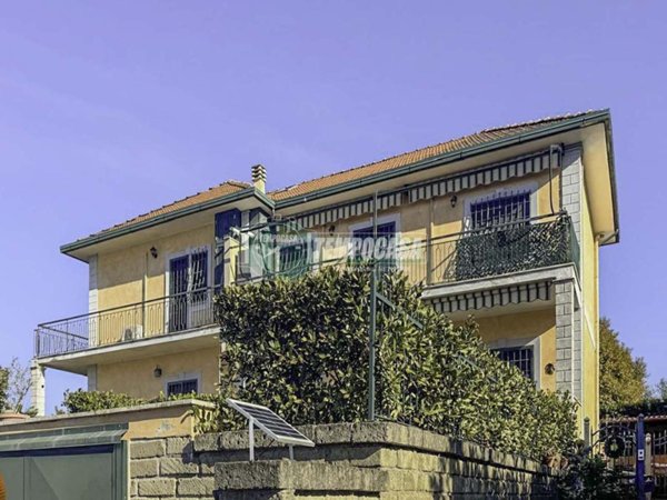 appartamento in vendita ad Anguillara Sabazia