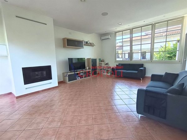 casa indipendente in vendita ad Anguillara Sabazia