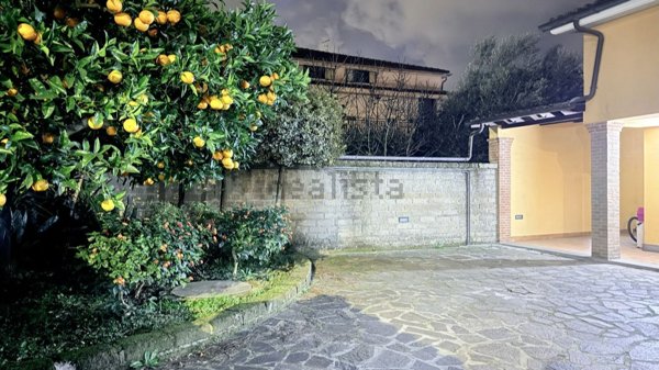 casa semindipendente in vendita ad Anguillara Sabazia
