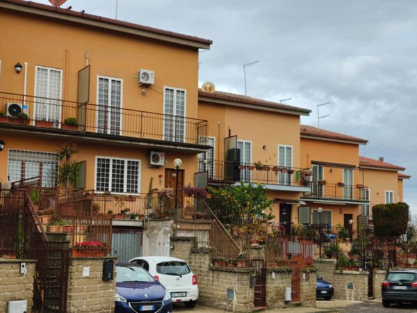 casa indipendente in vendita ad Anguillara Sabazia