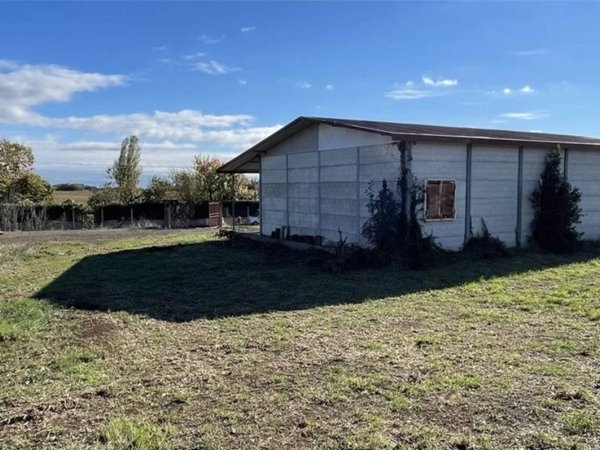 casa indipendente in vendita ad Anguillara Sabazia in zona Ponton dell'Elce