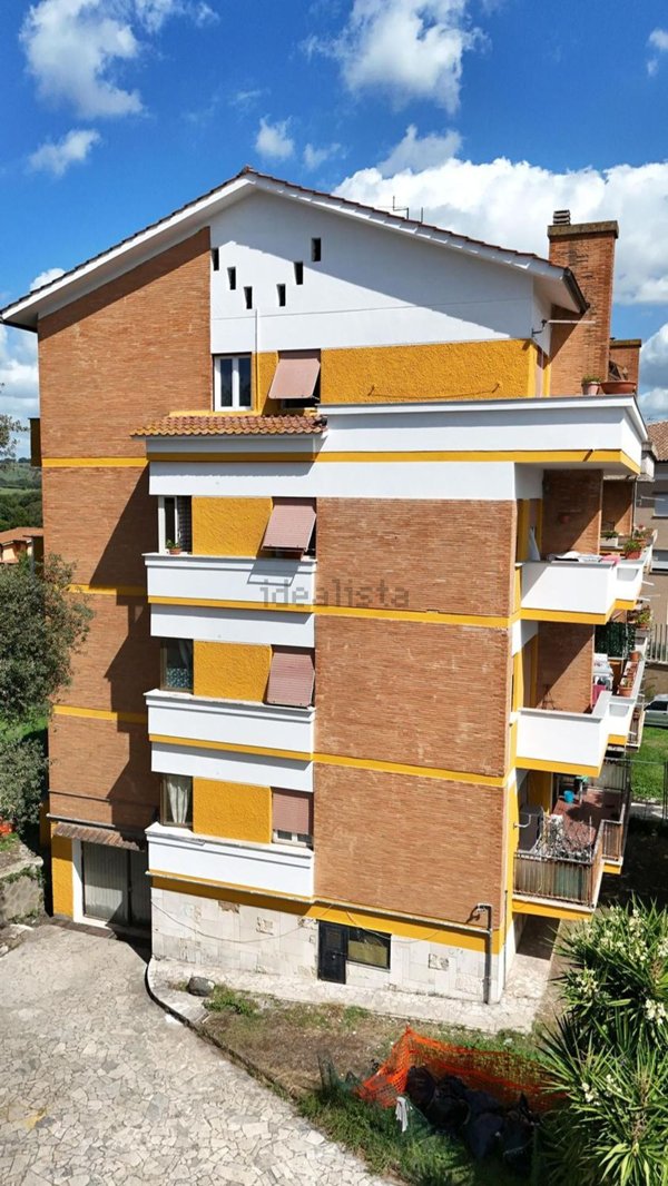 appartamento in vendita ad Anguillara Sabazia