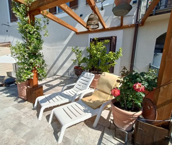 appartamento in vendita ad Anguillara Sabazia