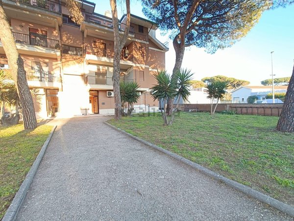 appartamento in vendita ad Anguillara Sabazia