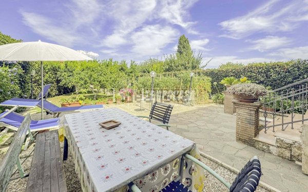 casa indipendente in vendita ad Anguillara Sabazia