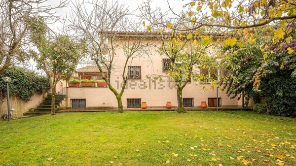 casa indipendente in vendita ad Anguillara Sabazia