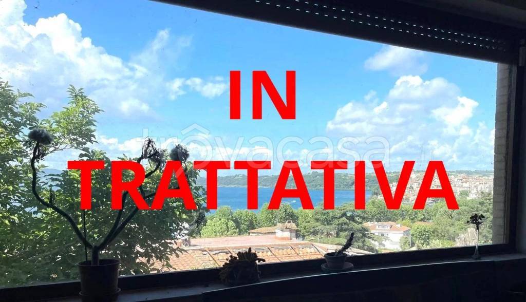 casa indipendente in vendita ad Anguillara Sabazia