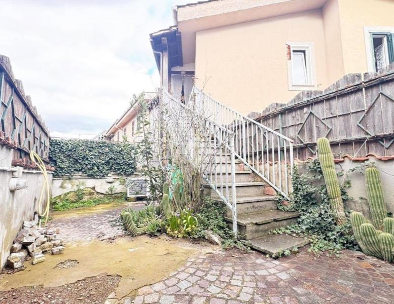 appartamento in vendita ad Anguillara Sabazia