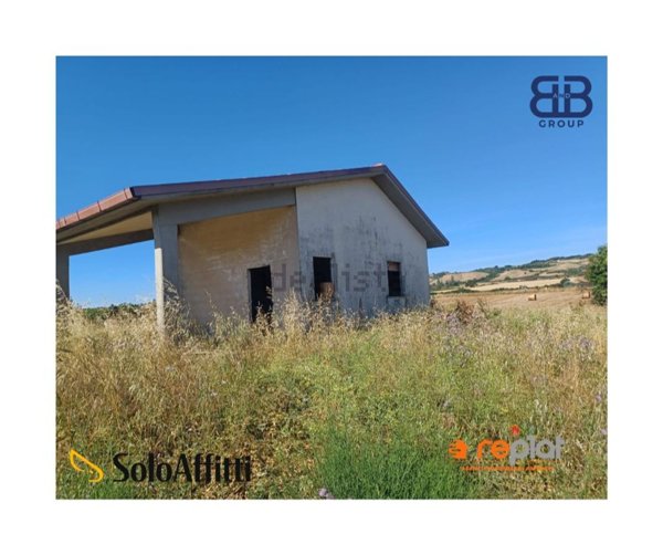 casa indipendente in vendita ad Anguillara Sabazia