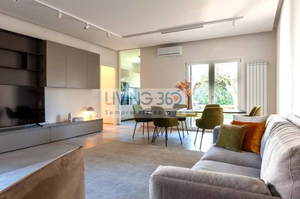 casa indipendente in vendita ad Anguillara Sabazia