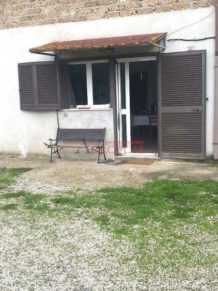 appartamento in vendita ad Anguillara Sabazia