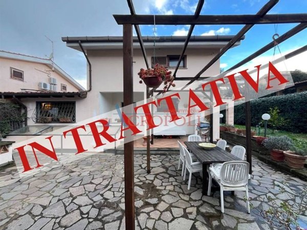 casa indipendente in vendita ad Anguillara Sabazia