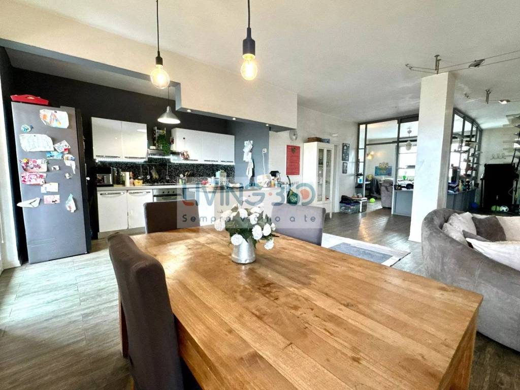 casa indipendente in vendita ad Anguillara Sabazia